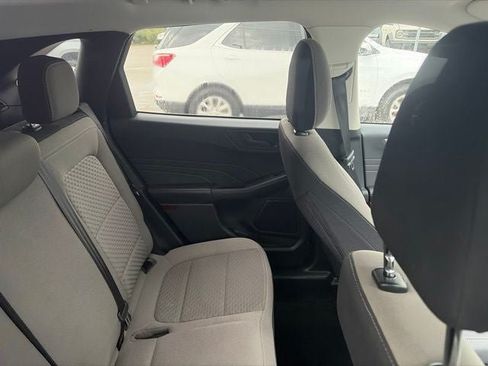 Used 2022 Ford Escape SE w/ Cold Weather Package AWD/4WD image 9