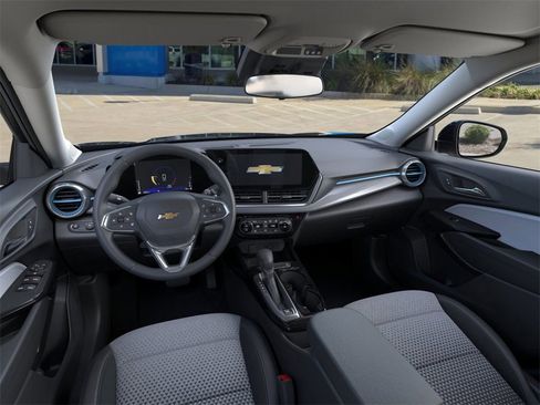 New 2026 Chevrolet Trax LT w/ Driver Confidence Package image 15