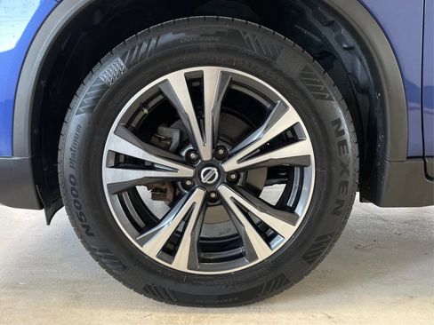 Used 2018 Nissan Rogue SL image 13