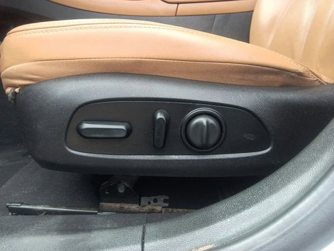Used 2018 Buick LaCrosse Essence FWD image 17