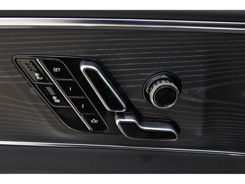 New 2026 Cadillac Lyriq Luxury AWD/4WD image 22