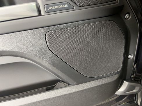 New 2026 Land Rover Defender 110 S image 21