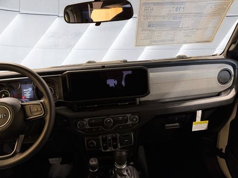 New 2026 Jeep Gladiator Sport AWD/4WD image 12