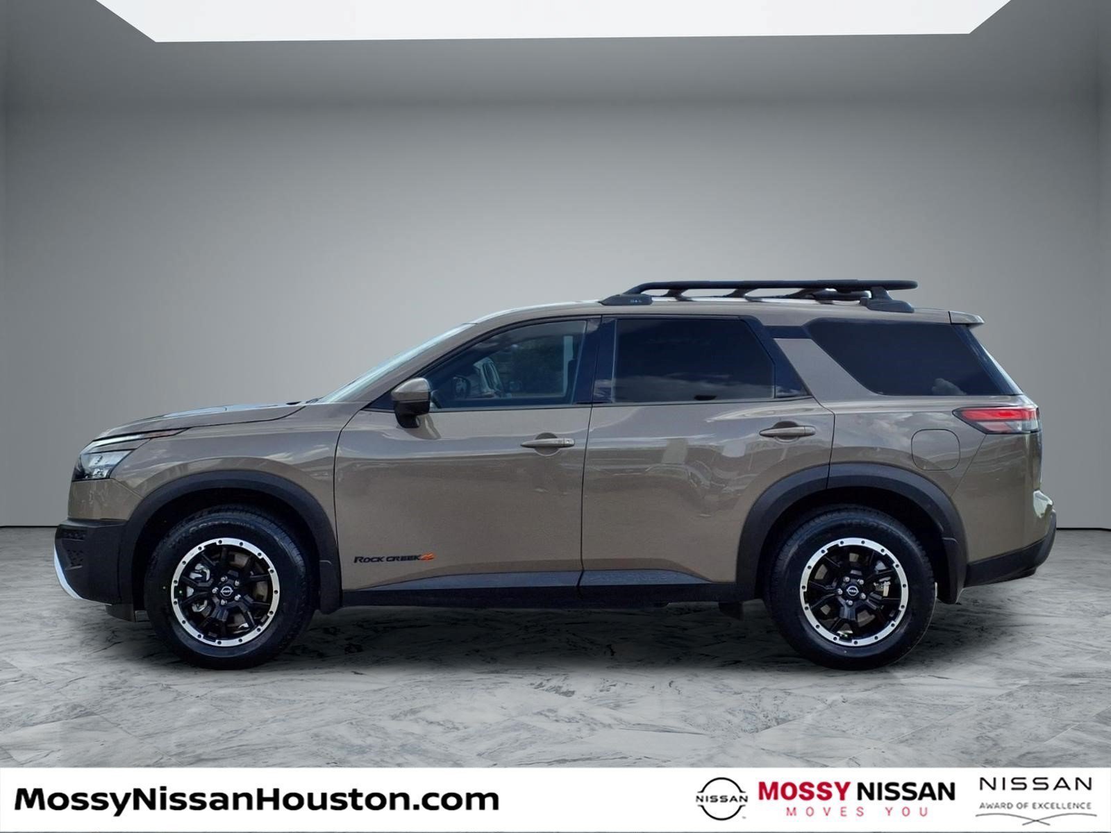 Used 2024 Nissan Pathfinder Rock Creek AWD/4WD image 5