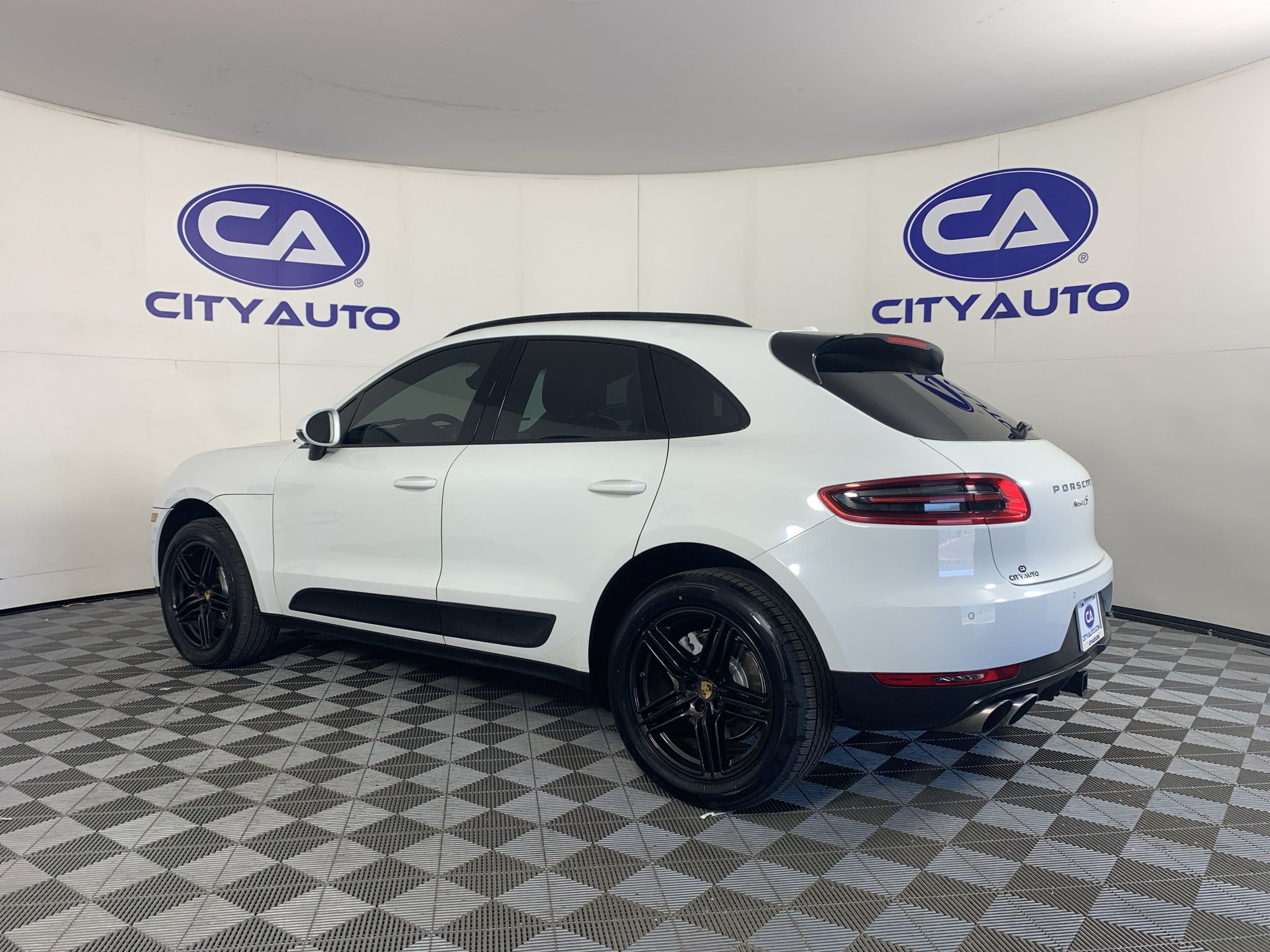 Used 2016 Porsche Macan S AWD/4WD image 5