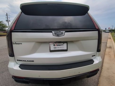 Used 2023 Cadillac Escalade Sport w/ LPO, ONYX Package AWD/4WD image 5