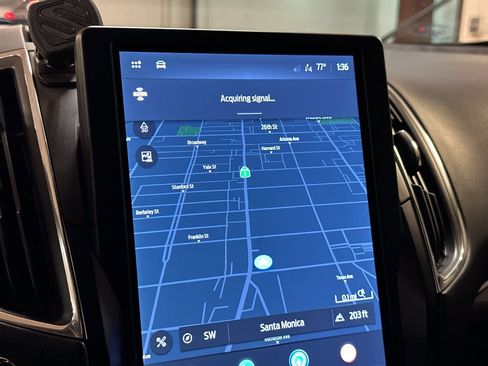 Used 2022 Ford Edge Titanium w/ Equipment Group 301A image 18