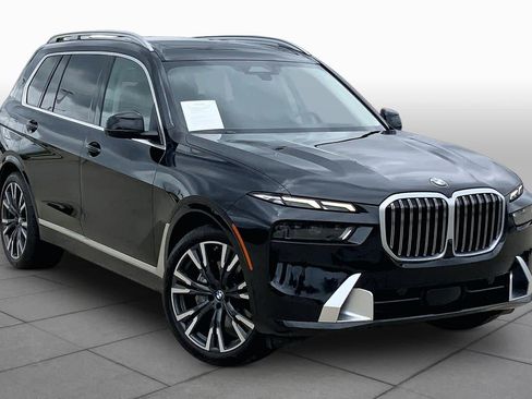 Used 2024 BMW X7 xDrive40i w/ Premium Package AWD/4WD image 3