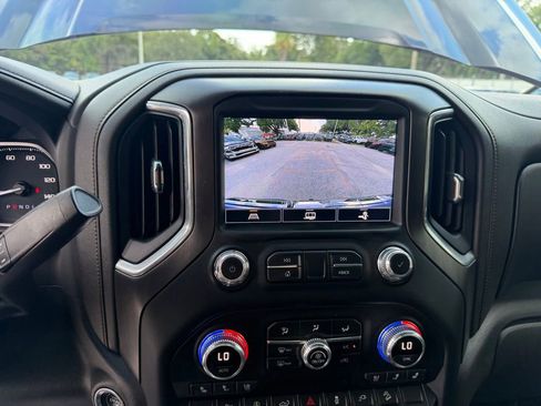Used 2022 GMC Sierra 1500 AT4 w/ AT4 Premium Package AWD/4WD image 25