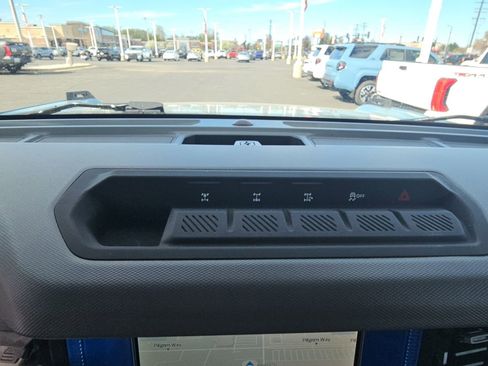 Used 2023 Ford Bronco Big Bend w/ Sasquatch Package AWD/4WD image 20