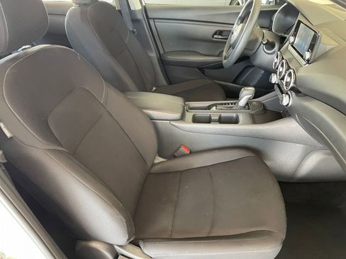 Used 2025 Nissan Sentra S image 34