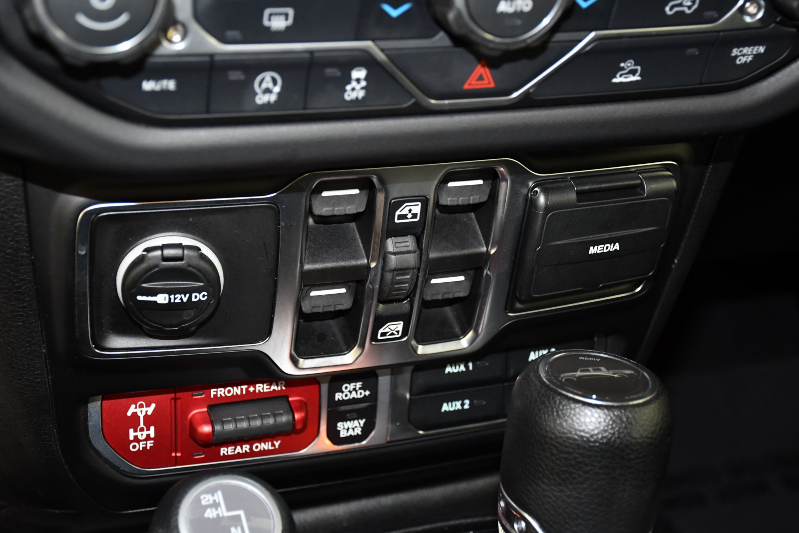 Used 2026 Jeep Gladiator Rubicon AWD/4WD image 31