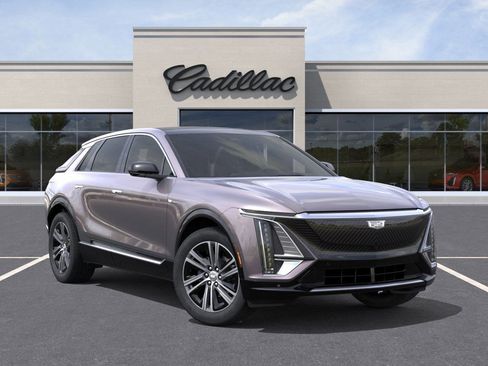 New 2026 Cadillac Lyriq Premium Luxury image 9
