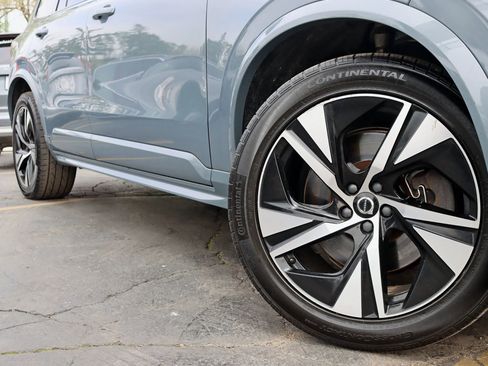 Used 2021 Volvo XC90 T8 R-Design AWD/4WD image 6