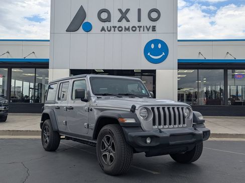 Used 2018 Jeep Wrangler Unlimited Sport S AWD/4WD image 1
