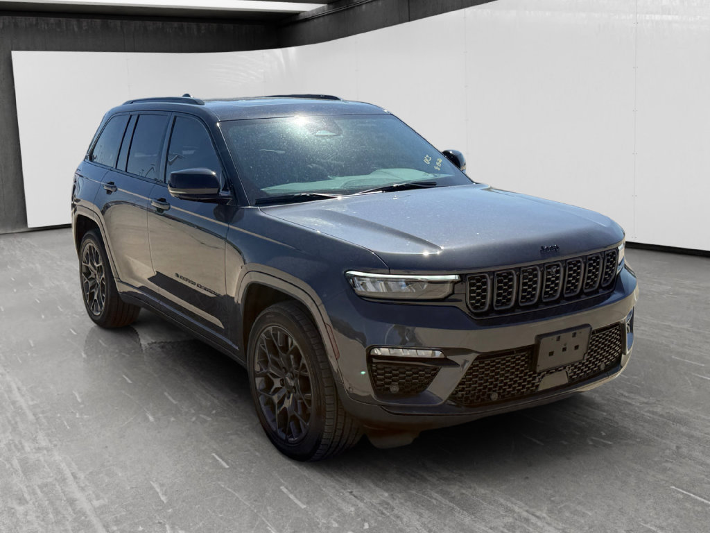 Used 2025 Jeep Grand Cherokee Summit w/ Obsidian Package AWD/4WD image 7