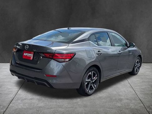 Used 2024 Nissan Sentra SV FWD image 4