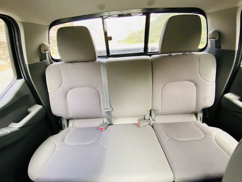 Used 2018 Nissan Frontier SV RWD image 19
