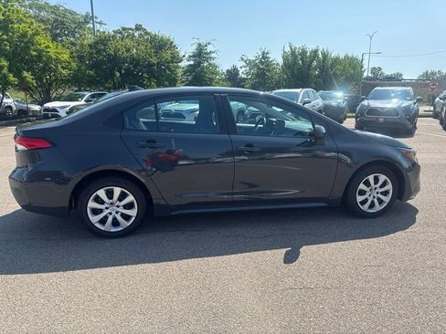 Used 2024 Toyota Corolla LE FWD image 9