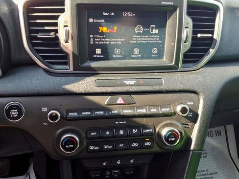 Used 2017 Kia Sportage EX w/ EX Premium Package image 16