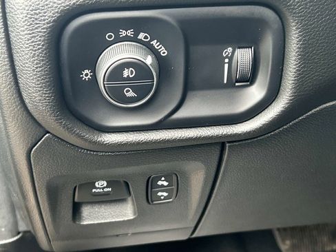 Used 2023 RAM 1500 Big Horn AWD/4WD image 24
