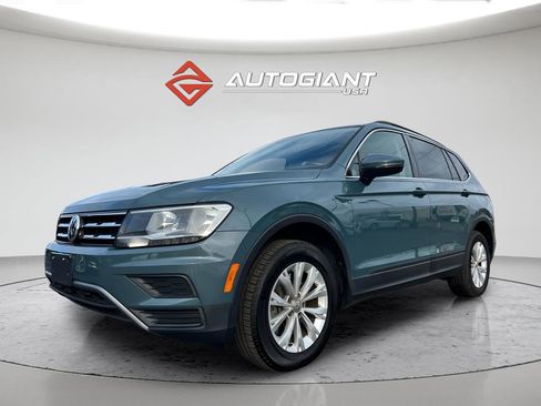 Used 2019 Volkswagen Tiguan SE w/ Panoramic Sunroof Package image 14