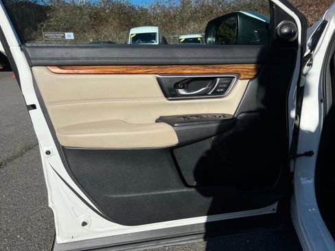 Used 2018 Honda CR-V EX-L image 17