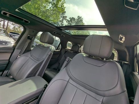 Used 2025 Land Rover Range Rover Sport Dynamic SE image 12