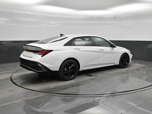 New 2026 Hyundai Elantra Sport FWD image 7