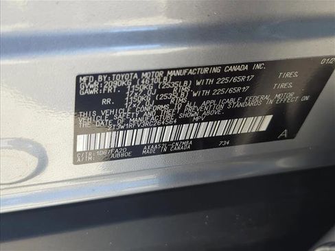 Used 2024 Toyota RAV4 XLE FWD image 27
