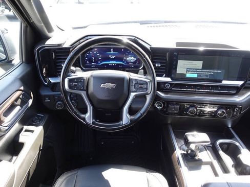 Used 2024 Chevrolet Silverado 1500 RST AWD/4WD image 40