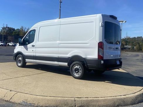 New 2026 Ford Transit 250 148 Medium Roof image 4