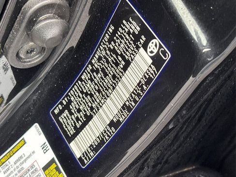 Used 2022 Toyota Corolla SE image 12