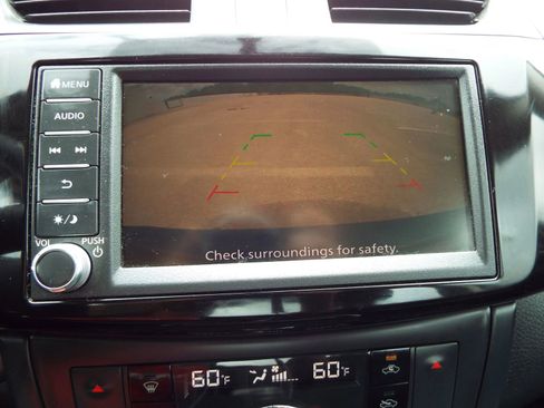 Used 2019 Nissan Sentra SV image 17