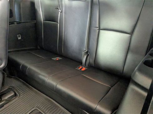 Used 2023 Toyota Highlander XLE image 28