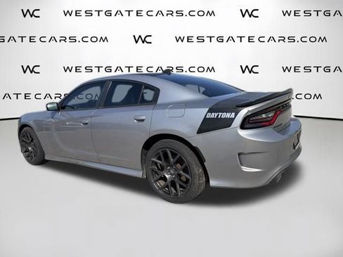Used 2017 Dodge Charger R/T RWD image 10