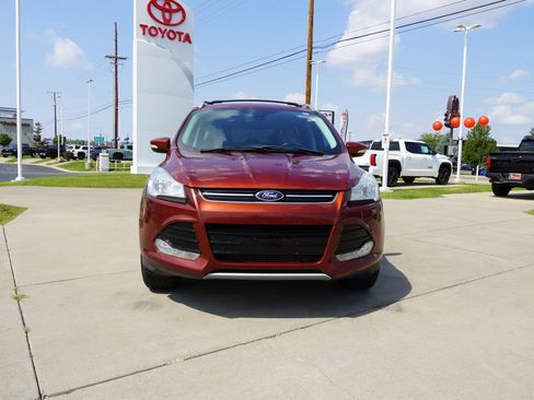 Used 2016 Ford Escape Titanium image 3