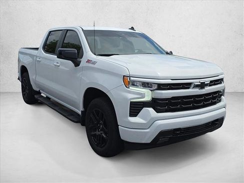 Used 2025 Chevrolet Silverado 1500 RST AWD/4WD image 3