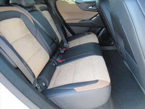 New 2026 Chevrolet Equinox ACTIV w/ Convenience Package III image 32