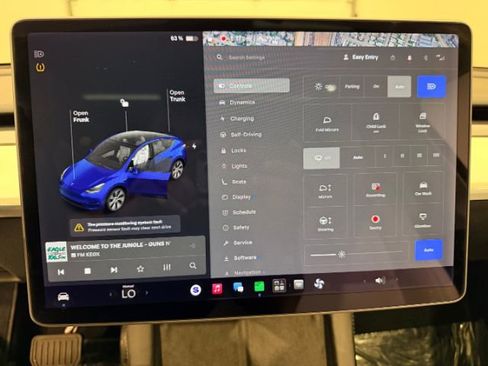 Used 2021 Tesla Model Y Long Range AWD/4WD image 24
