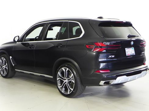 Used 2024 BMW X5 sDrive40i w/ Parking Assistance Package RWD image 9
