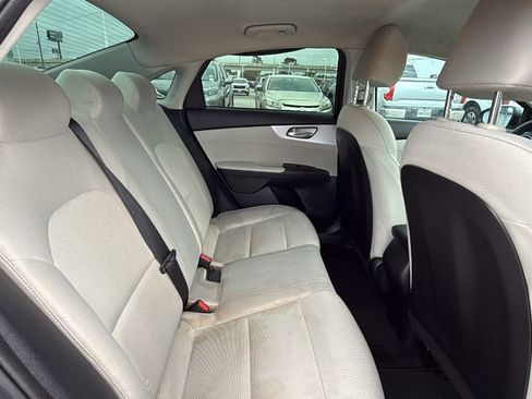 Used 2022 Kia Forte LXS w/ LXS Technology Package FWD image 27