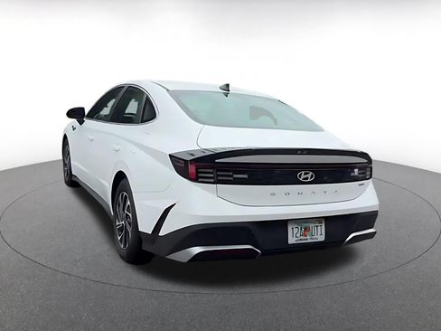 Used 2026 Hyundai Sonata Blue FWD image 4