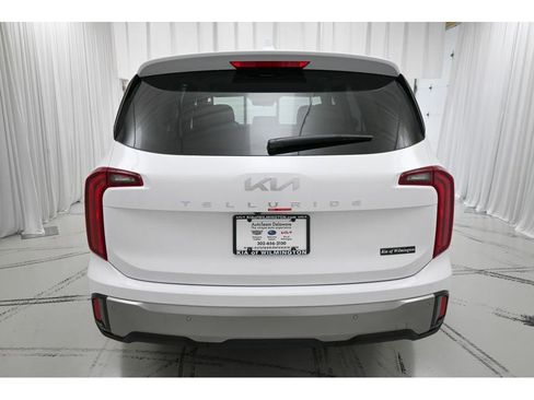 New 2025 Kia Telluride LX image 6