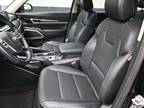 Used 2020 Kia Telluride S FWD image 19