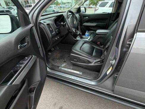 Used 2022 Chevrolet Colorado ZR2 AWD/4WD image 7