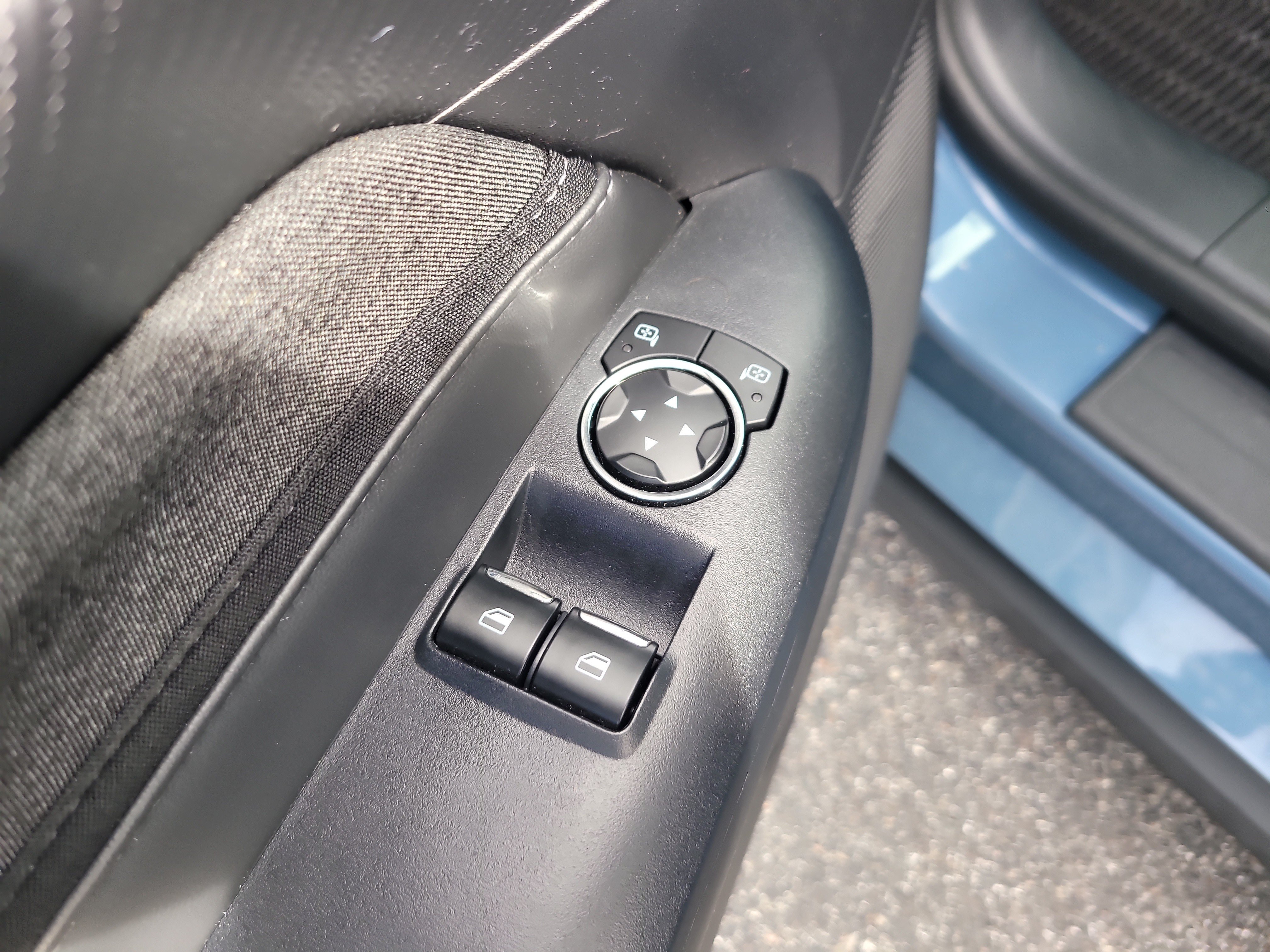 Used 2025 Ford Mustang GT RWD image 12