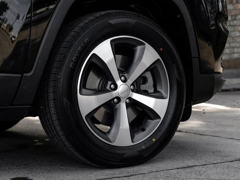 Used 2021 Jeep Cherokee Limited w/ Mopar Interior Package image 69