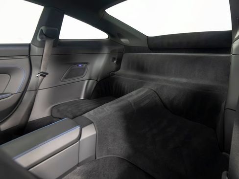Certified 2023 Porsche 911 GT3 RWD image 44