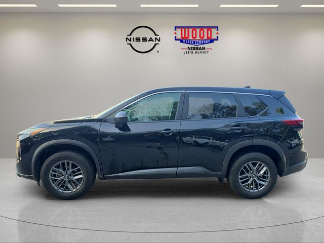 Used 2025 Nissan Rogue S AWD/4WD image 5